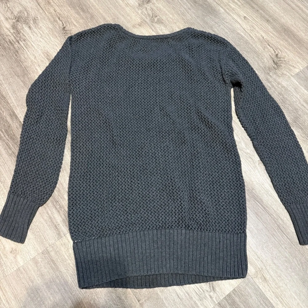Mossimo Supply Co. Gray Cable Knit Sweater Long Sleeve Crew Neck Size M‎